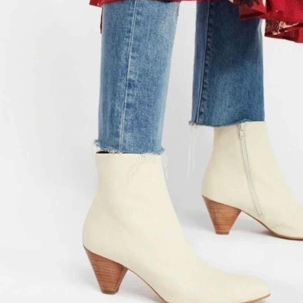 Free People Shoes | Free People Booties Aspect White Leather 39/9  Color: Bone